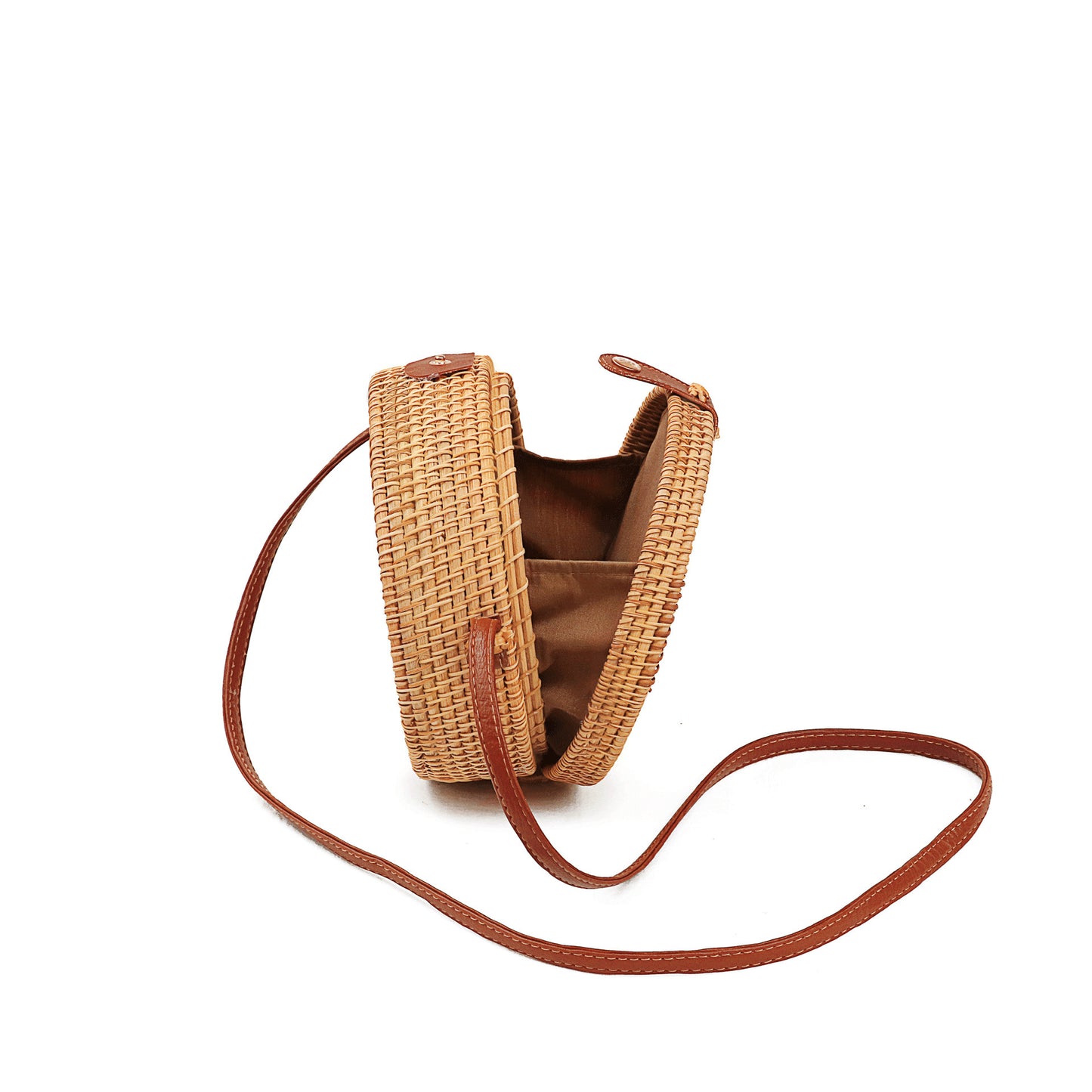 Vintage literary hand-woven leather buckle bag